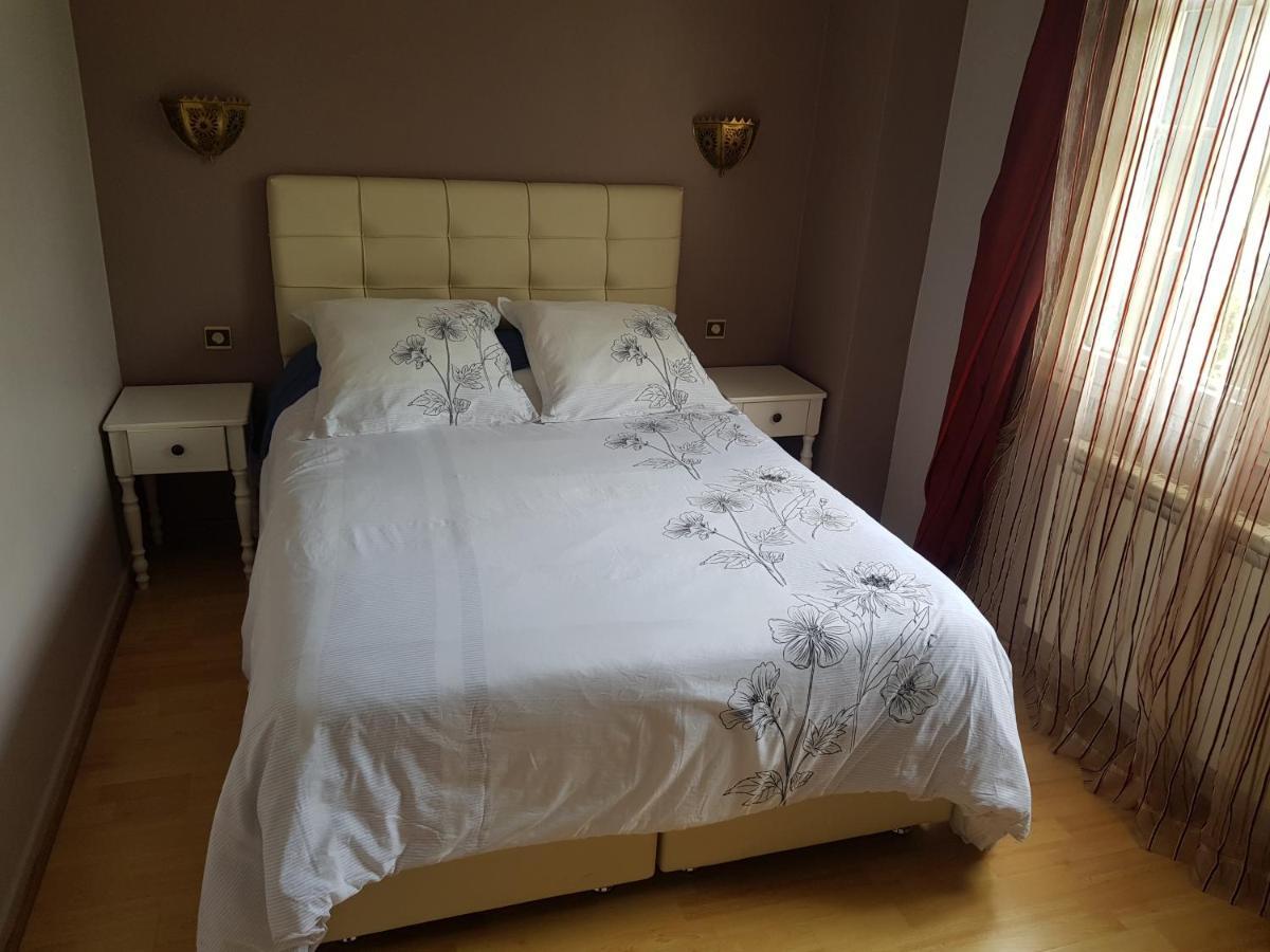 Chez Houria Apartment Курнон-д'Оверн Екстериор снимка